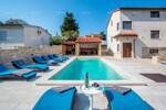 Kuca, Premantura, prodaja, 1250000 €, 370 m2