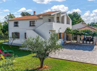 Kuca, Medulin, prodaja, 550000 €, 200 m2