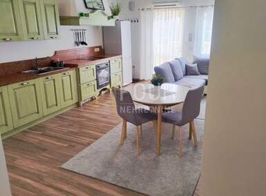 Trosoban stan, Umag, prodaja, 290000 €, 61 m2