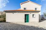 Kuca, Dobrinj, Klimno, prodaja, 985000 €, 266 m2
