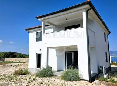 Kuca, Vrbnik, prodaja, 650000 €, 152 m2