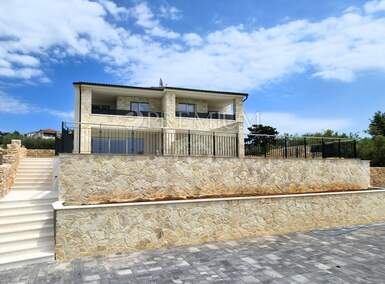 Kuca, Malinska-Dubašnica, Malinska, prodaja, 750000 €, 152 m2