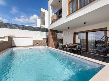 Kuca, Malinska-Dubašnica, Malinska, prodaja, 640000 €, 97 m2
