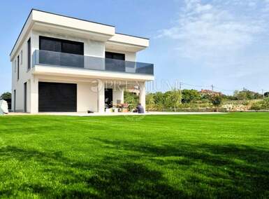 Kuca, Krk, prodaja, 945000 €, 197 m2