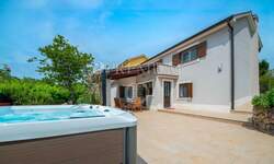 Kuca, Dobrinj, prodaja, 339000 €, 169 m2
