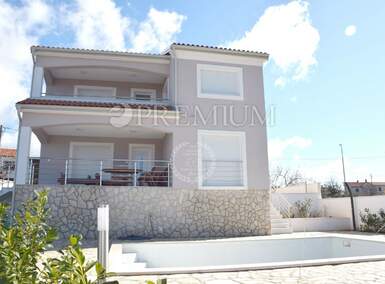 Kuca, Krk, prodaja, 665000 €, 171 m2