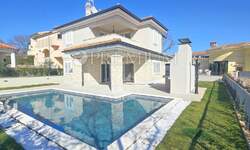 Kuca, Vrbnik, prodaja, 830000 €, 137 m2
