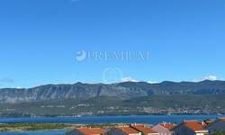 Trosoban stan, Dobrinj, Soline, prodaja, 265000 €, 58 m2