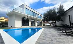 Kuca, Krk, prodaja, 650000 €, 170 m2