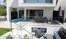 Trosoban stan, Omišalj, Njivice, prodaja, 440000 €, 92 m2