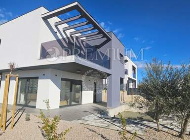 Kuca, Krk, prodaja, 850000 €, 144 m2