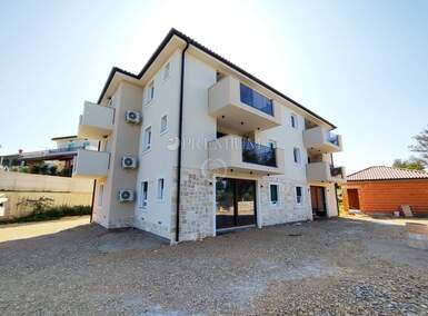 Stan, Malinska-Dubašnica, Malinska, prodaja, 550000 €, 144 m2