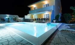 Kuca, Crikvenica, prodaja, 799000 €, 400 m2