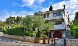 Kuca, Krk, prodaja, 1500000 €, 346 m2