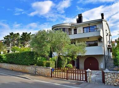 Kuca, Krk, prodaja, 1500000 €, 346 m2