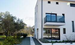 Cetvorosoban stan, Malinska-Dubašnica, Malinska, prodaja, 730000 €, 156 m2