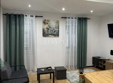 Trosoban stan, Rijeka, Banderovo, najam, 700 €, 50 m2