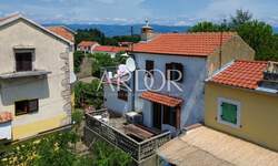 Kuca, Vrbnik, prodaja, 177000 €, 90 m2