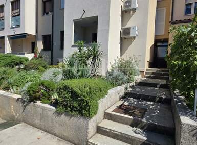 Trosoban stan, Crikvenica, prodaja, 185000 €, 53 m2