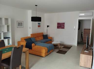 Trosoban stan, Labin, najam, 800 €, 89 m2