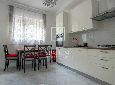 Dvosoban stan, Rijeka, Belveder, prodaja, 150000 €, 54 m2