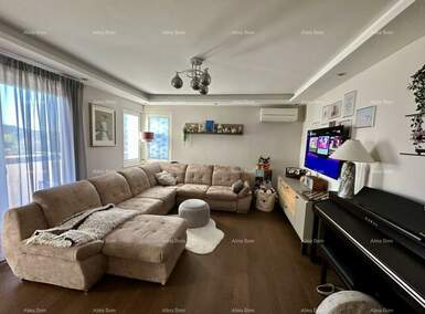 Dvosoban stan, Rovinj, prodaja, 410000 €, 95 m2