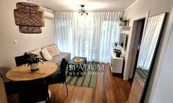 Trosoban stan, Rijeka, Donja Vežica, najam, 800 €, 52 m2