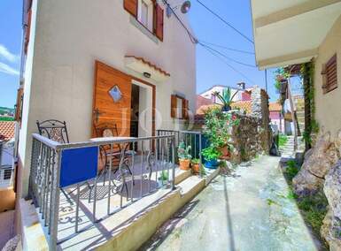 Kuca, Vrbnik, prodaja, 250000 €, 75 m2