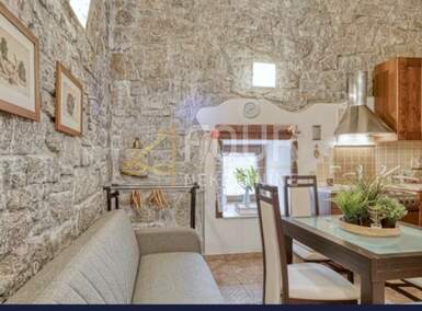 Trosoban stan, Matulji, Jušići, prodaja, 248000 €, 62 m2