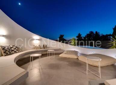 Kuca, Supetar, prodaja, 1300000 €, 366 m2