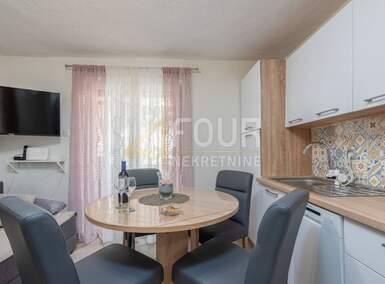 Jednosoban stan, Karlobag, Cesarica, prodaja, 130000 €, 30 m2
