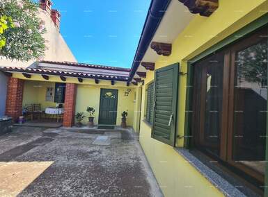 Kuca, Pula, prodaja, 360500 €, 130 m2