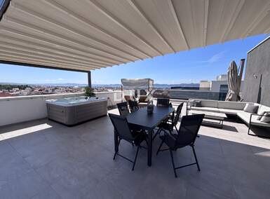 Trosoban stan, Zadar, Vidikovac, najam, 2900 €, 153 m2