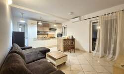 Dvosoban stan, Poreč, prodaja, 180000 €, 65 m2