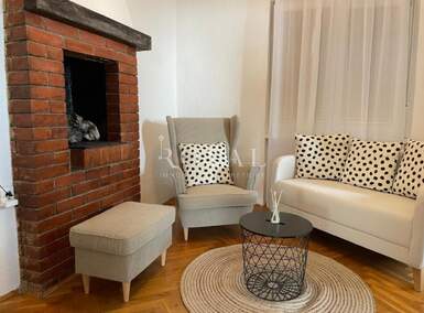 Trosoban stan, Rijeka, Trsat, najam, 820 €, 65 m2
