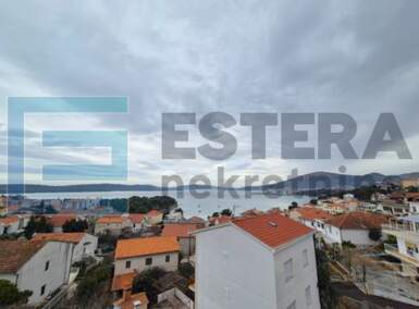 Kuca, Trogir, prodaja, 460000 €, 443 m2