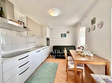 Kuca, Kostrena, Glavani, najam, 1500 €, 150 m2