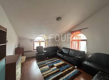 Kuca, Pula, Centar, prodaja, 340000 €, 211 m2
