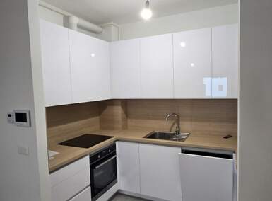 Cetvorosoban stan, Zaprešić, Centar, najam, 1200 €, 101 m2