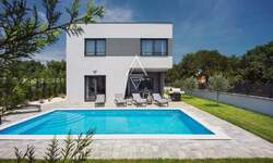 Kuca, Pula, Centar, prodaja, 649000 €, 180 m2