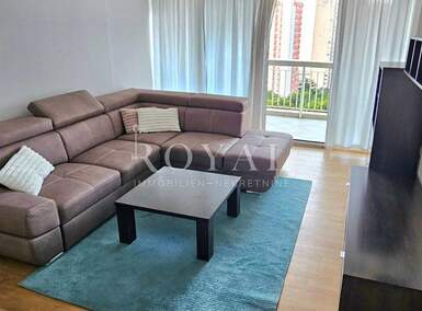 Trosoban stan, Rijeka, Podmurvice, najam, 720 €, 67 m2