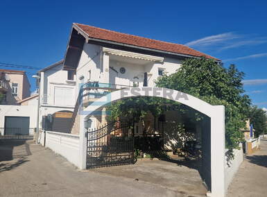 Kuca, Vodice, prodaja, 295000 €, 140 m2