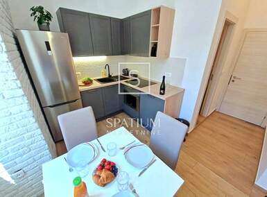 Jednosoban stan, Rijeka, Centar, najam, 600 €, 35 m2