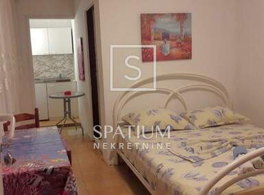 Kuca, Crikvenica, najam, 180 €, 320 m2