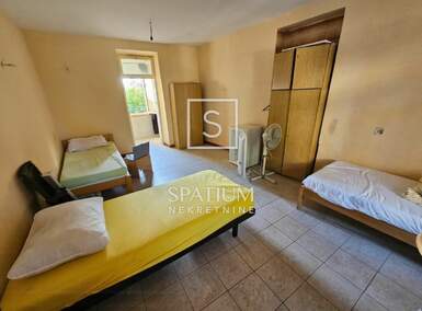 Poslovni prostor, Omišalj, prodaja, 180000 €, 133 m2