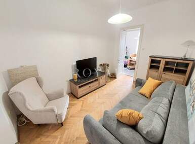 Dvosoban stan, Rijeka, Kozala, najam, 700 €, 48 m2