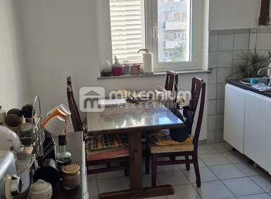 Dvosoban stan, Rijeka, Donja Vežica, prodaja, 180000 €, 47 m2