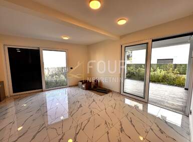 Trosoban stan, Opatija, Pobri, prodaja, 395000 €, 102 m2