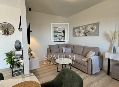 Dvosoban stan, Opatija, Pobri, najam, 750 €, 55 m2