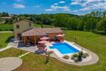 Kuca, Pazin, Trviž, prodaja, 700000 €, 300 m2